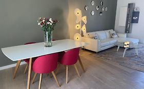 Magenta Mama - Comfort & Charm In Nice Carre D'Or - Near Beach